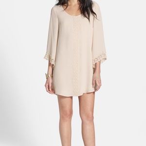 Astr lace trim shift dress in ivory